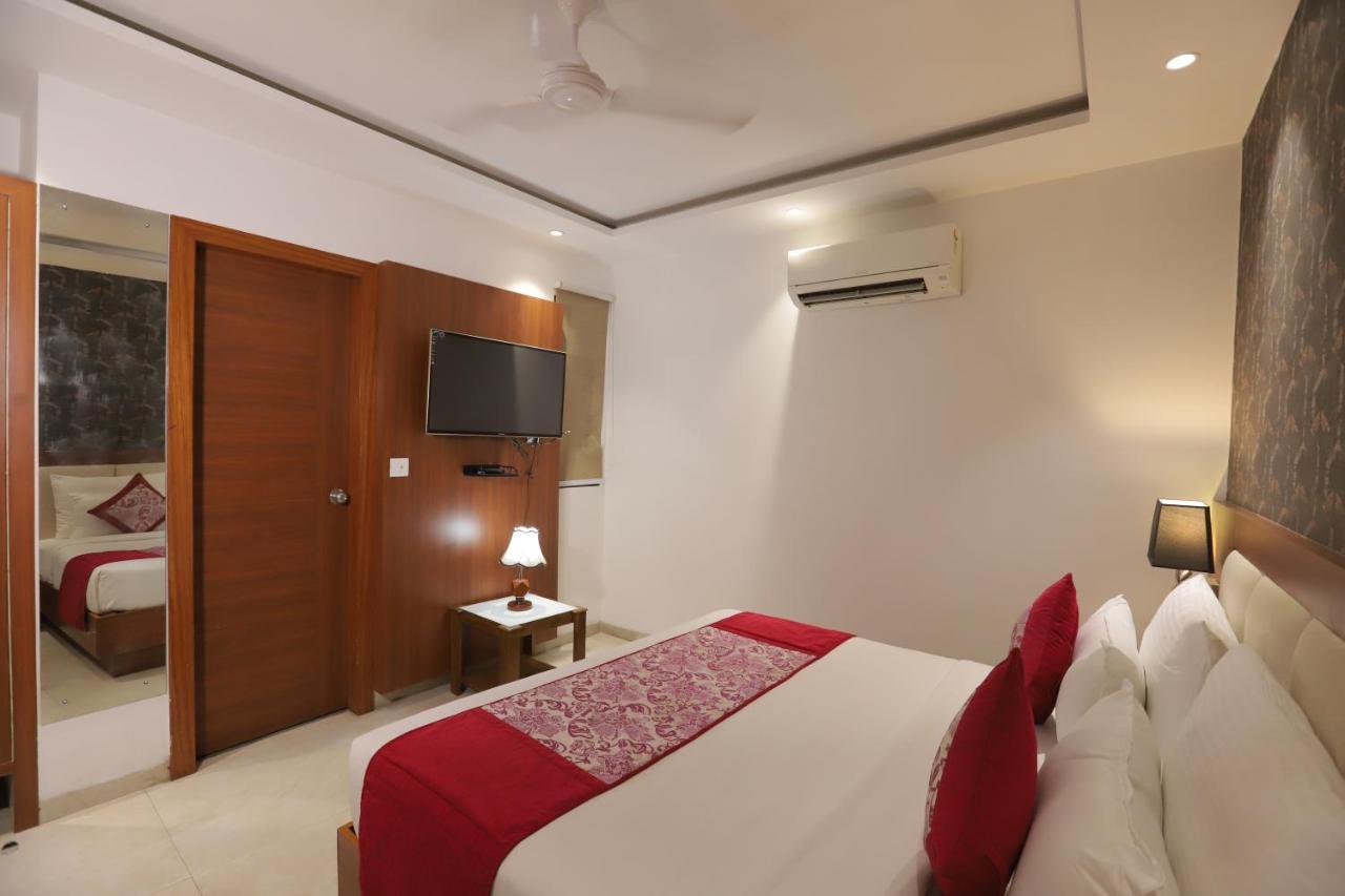 Nh Skye Suites New Delhi Exterior photo