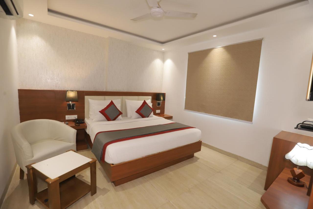 Nh Skye Suites New Delhi Exterior photo