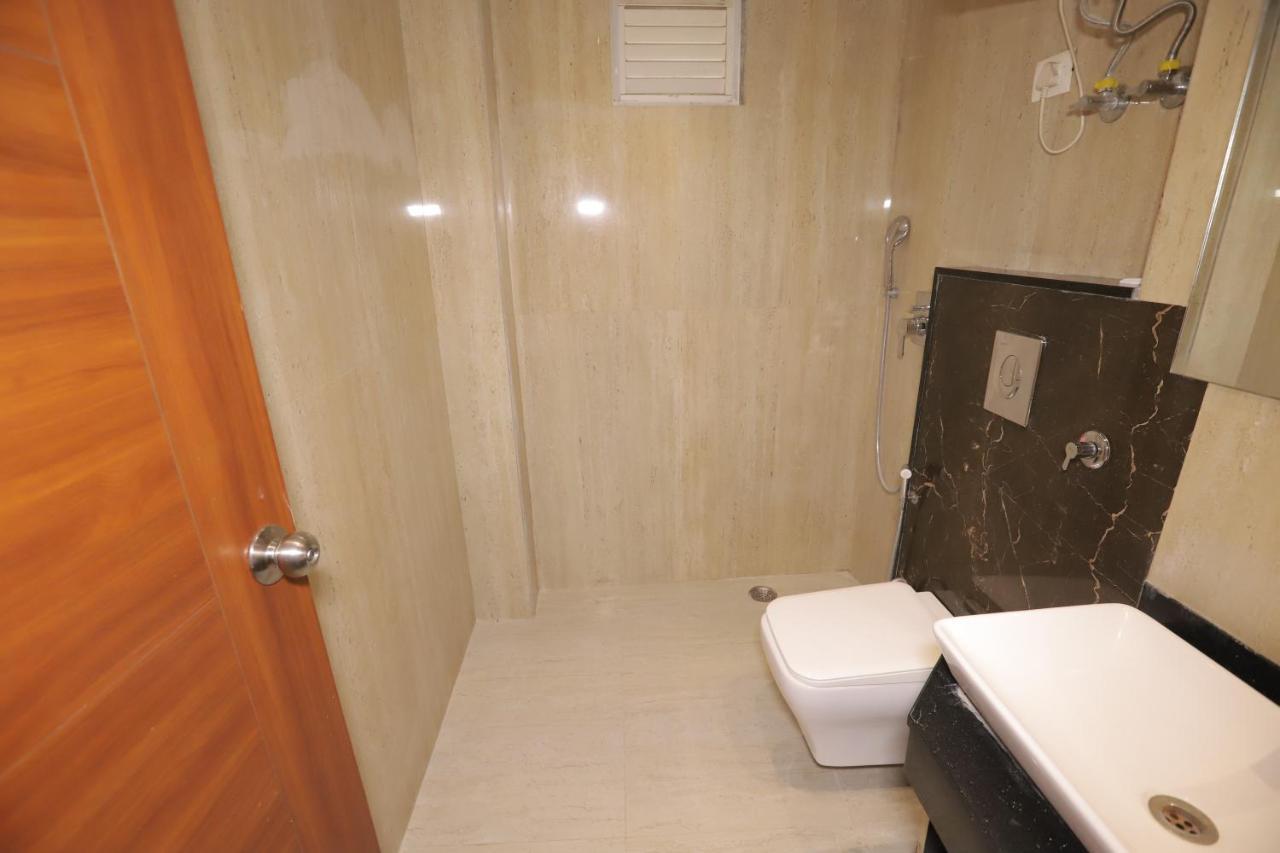 Nh Skye Suites New Delhi Exterior photo