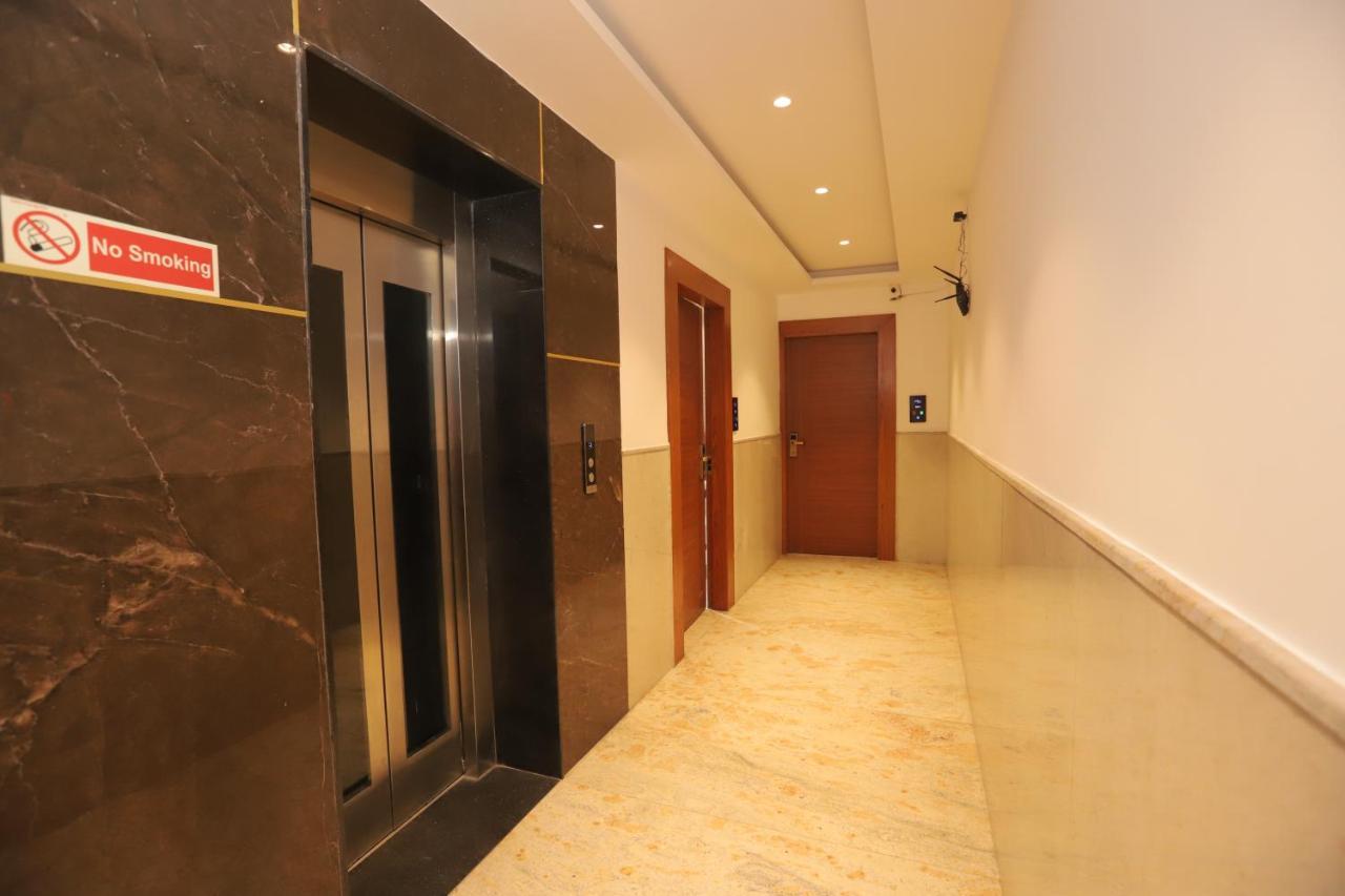 Nh Skye Suites New Delhi Exterior photo